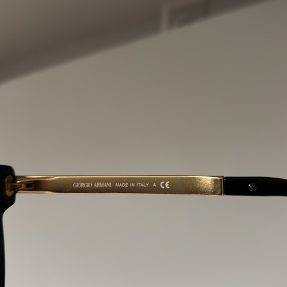 Gorgio Armani sunglasses model AR8011 - Picture 7 of 10